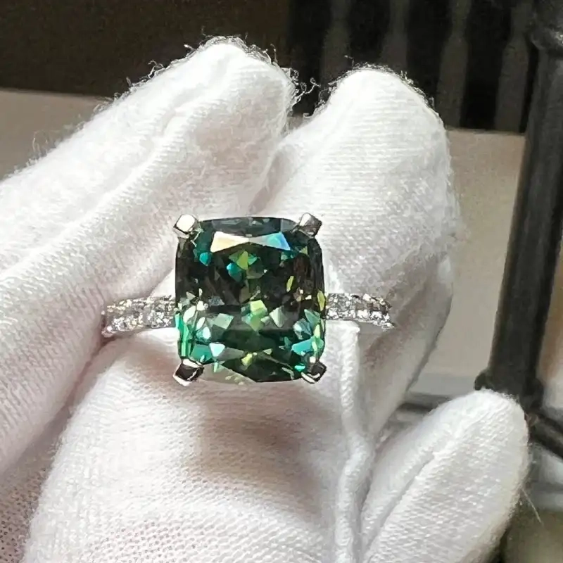 /public/photos/live/20 (3).webp